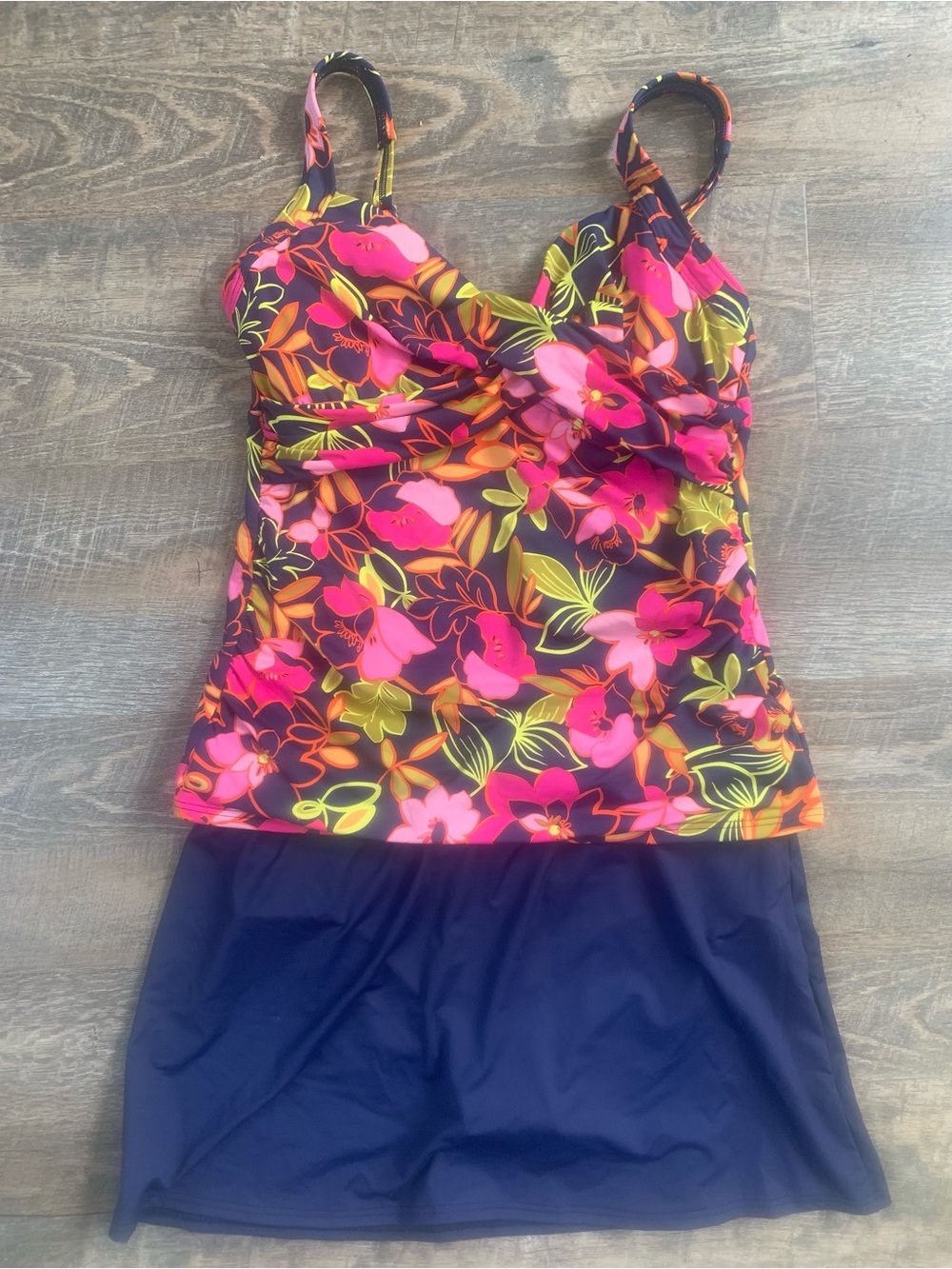 Lands End  Floral Tankini Two-Piece Swim Suit in Navy and Pink Floral